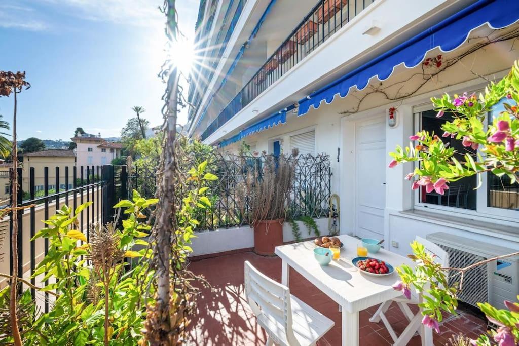 L'Oiseau Bleu - Terrasse - Parking Collectif - Climatisation Menton Exterior photo